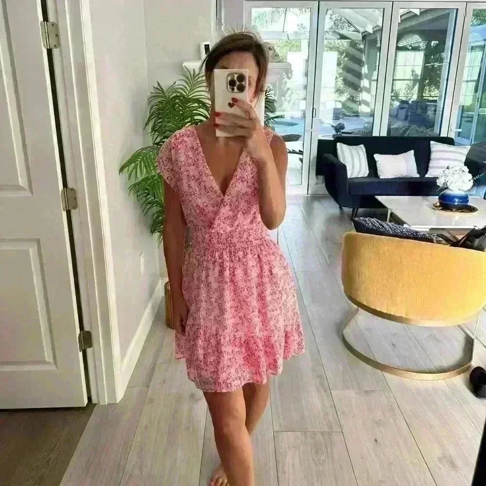 Adorable bcbg Paris dress